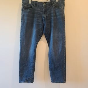 Goodthreads Men's Athletic-Fit Selvedge Jean W40 x L32